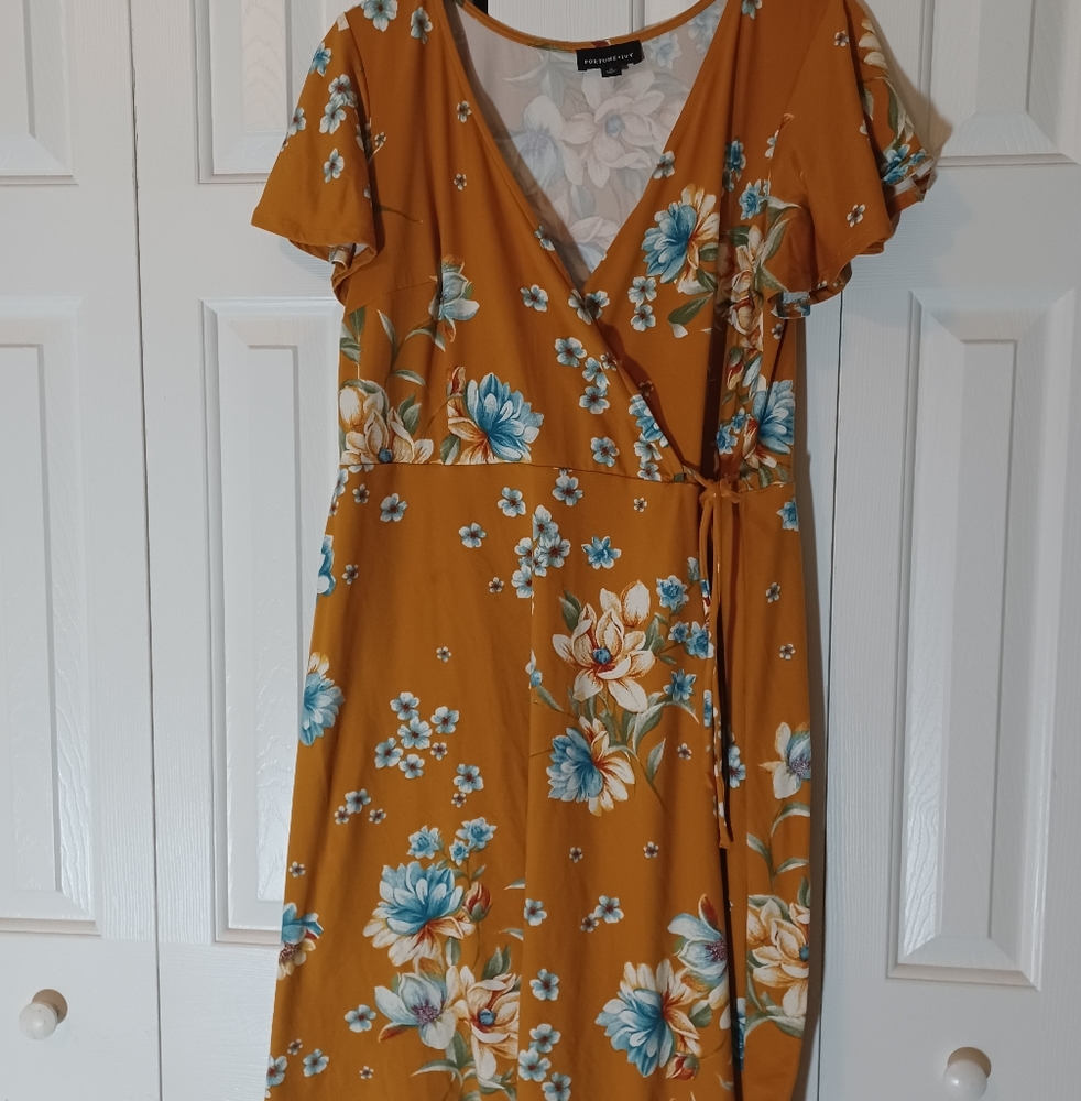 Fortune + Ivy 1x Mini Wrap Dress